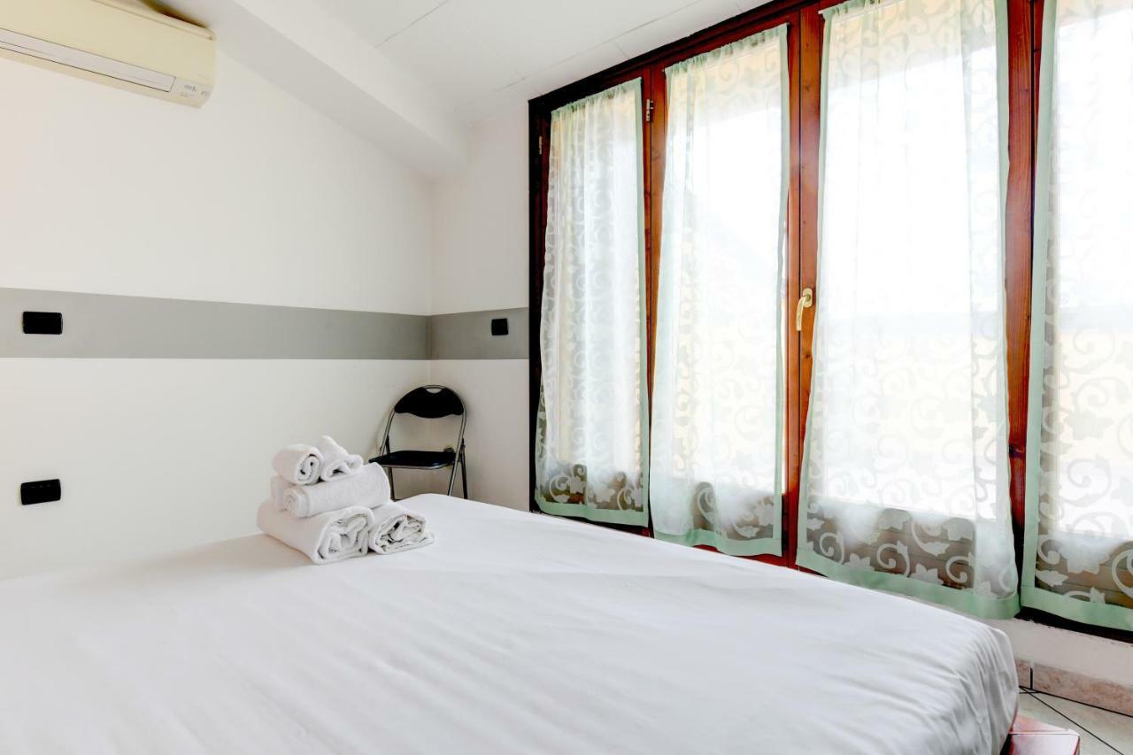 Sarno Apartments Caravaggio Sirmione Dış mekan fotoğraf