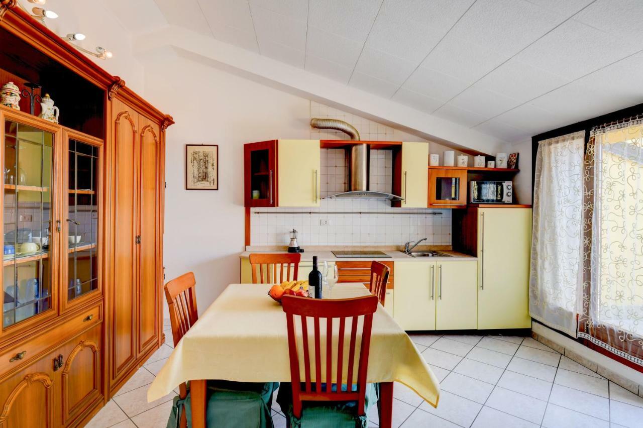 Sarno Apartments Caravaggio Sirmione Dış mekan fotoğraf