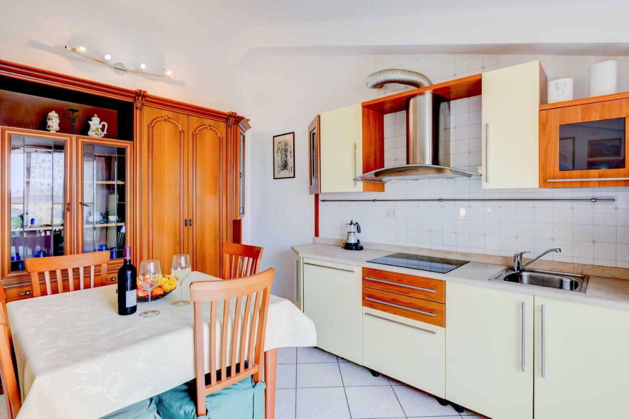 Sarno Apartments Caravaggio Sirmione Dış mekan fotoğraf